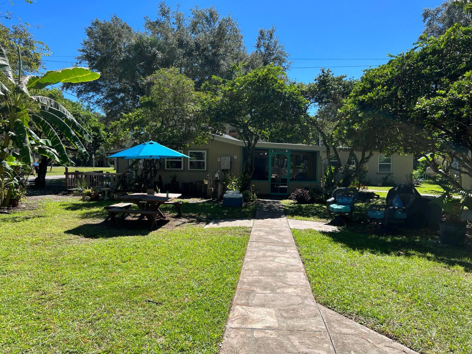 Nature Coast Inn & Cottages Inglis Esterno foto