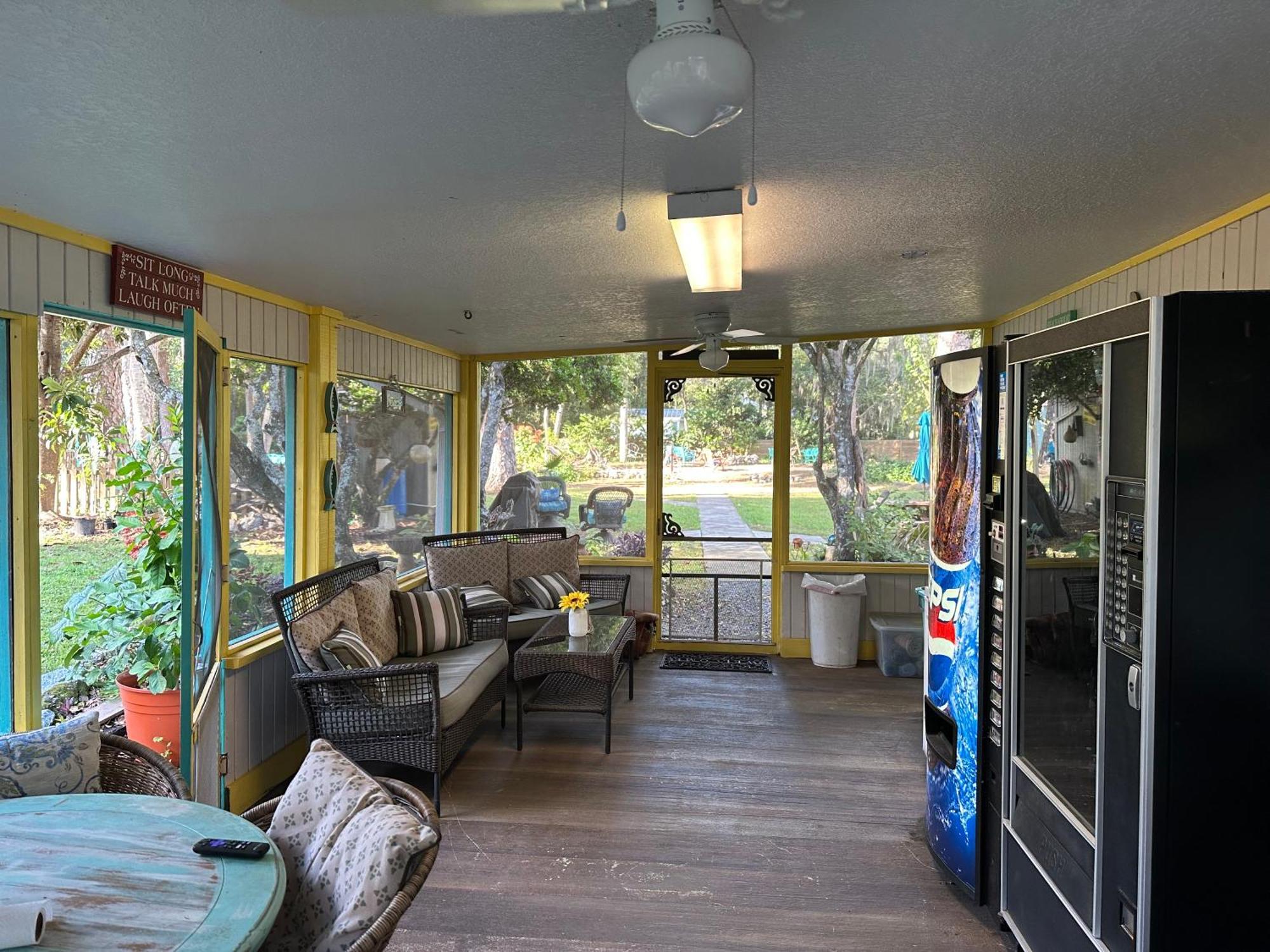 Nature Coast Inn & Cottages Inglis Esterno foto